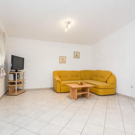 Delic Pejic 3 By Interhome *