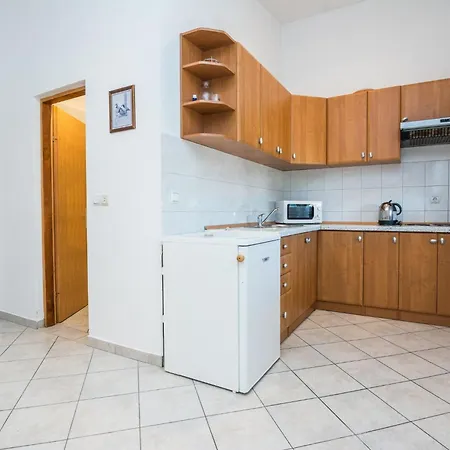 Delic Pejic 3 By Interhome Apartmán Vir