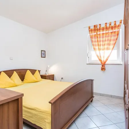 Delic Pejic 3 By Interhome Apartmán