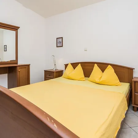 Delic Pejic 3 By Interhome Apartament *