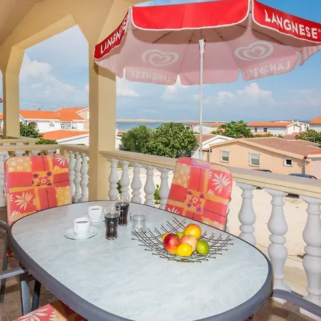 Delic Pejic 3 By Interhome Apartman Vir