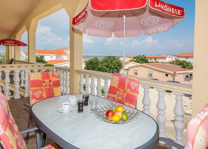 Delic Pejic 3 By Interhome Apartman Vir