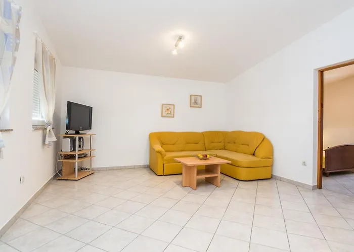 Delic Pejic 3 By Interhome *